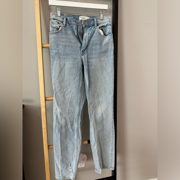 90’s Straight Ultra High Rise Light Wash - Picture 2 of 3